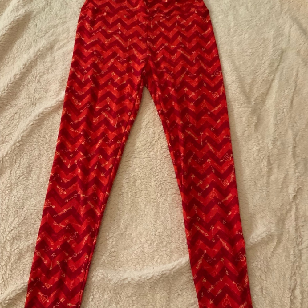 OS - LuLaRoe Valentine’s Day Leggings